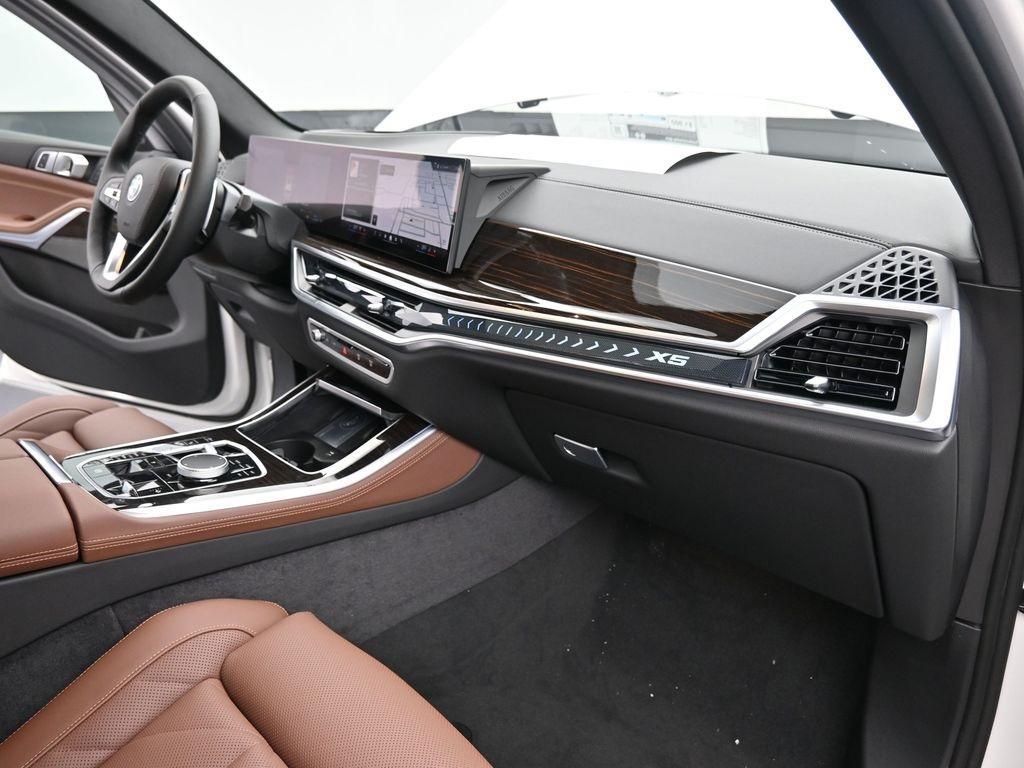 new 2025 BMW X5 PHEV car, priced at $77,060
