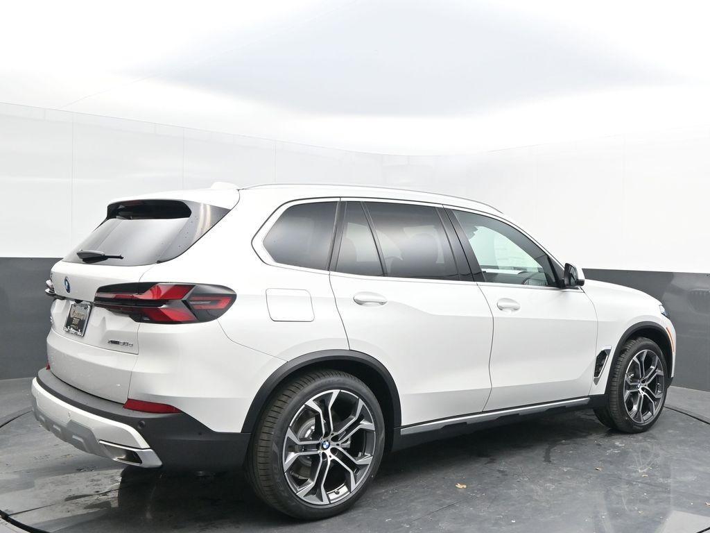 new 2025 BMW X5 PHEV car, priced at $77,060