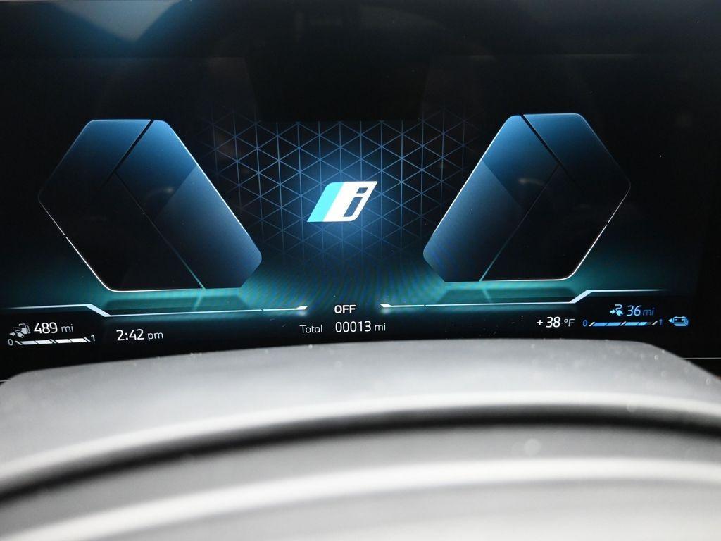 new 2025 BMW X5 PHEV car, priced at $77,060