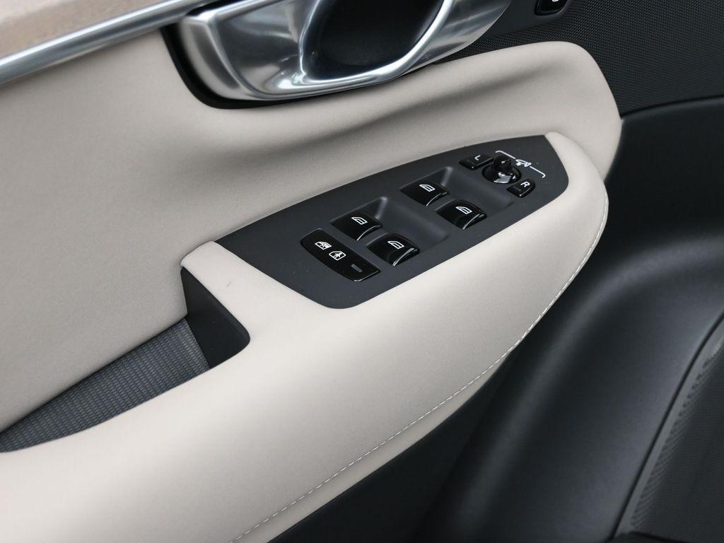 new 2026 Volvo XC90 car, priced at $71,825