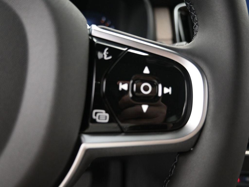 new 2026 Volvo XC90 car, priced at $71,825
