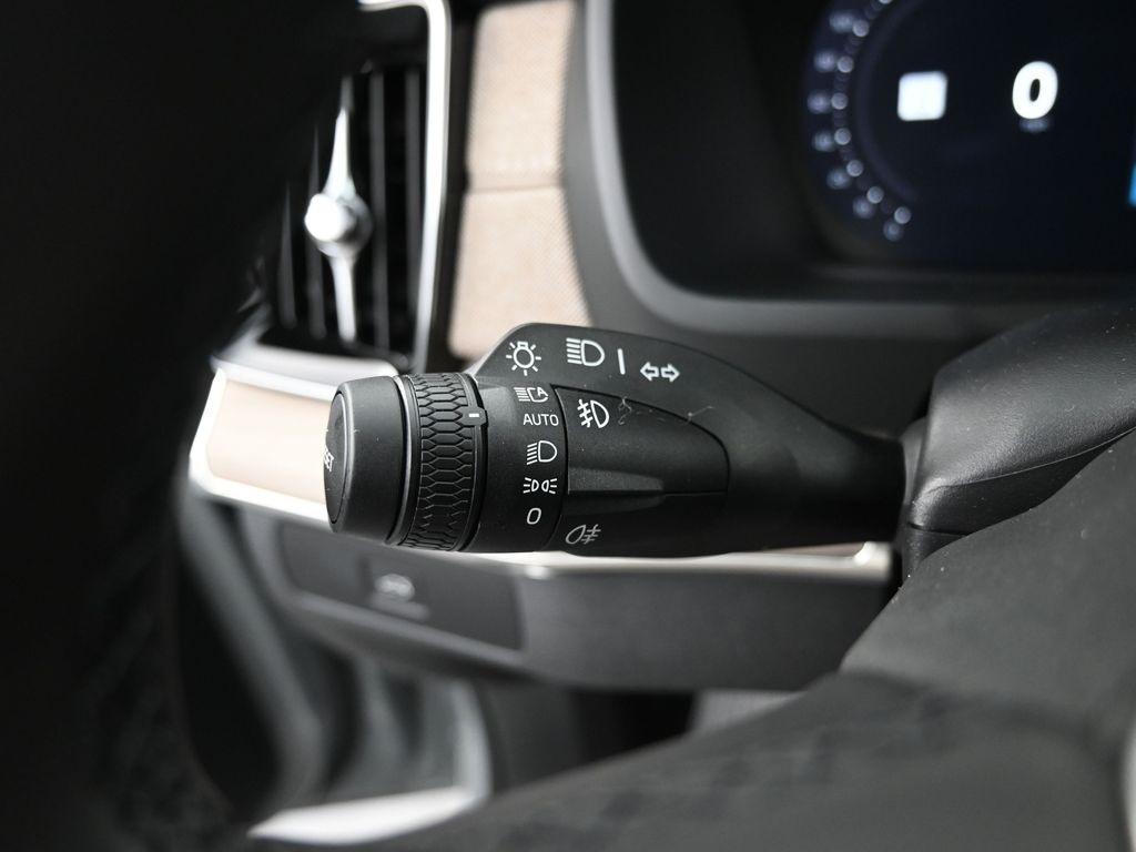 new 2026 Volvo XC90 car, priced at $71,825