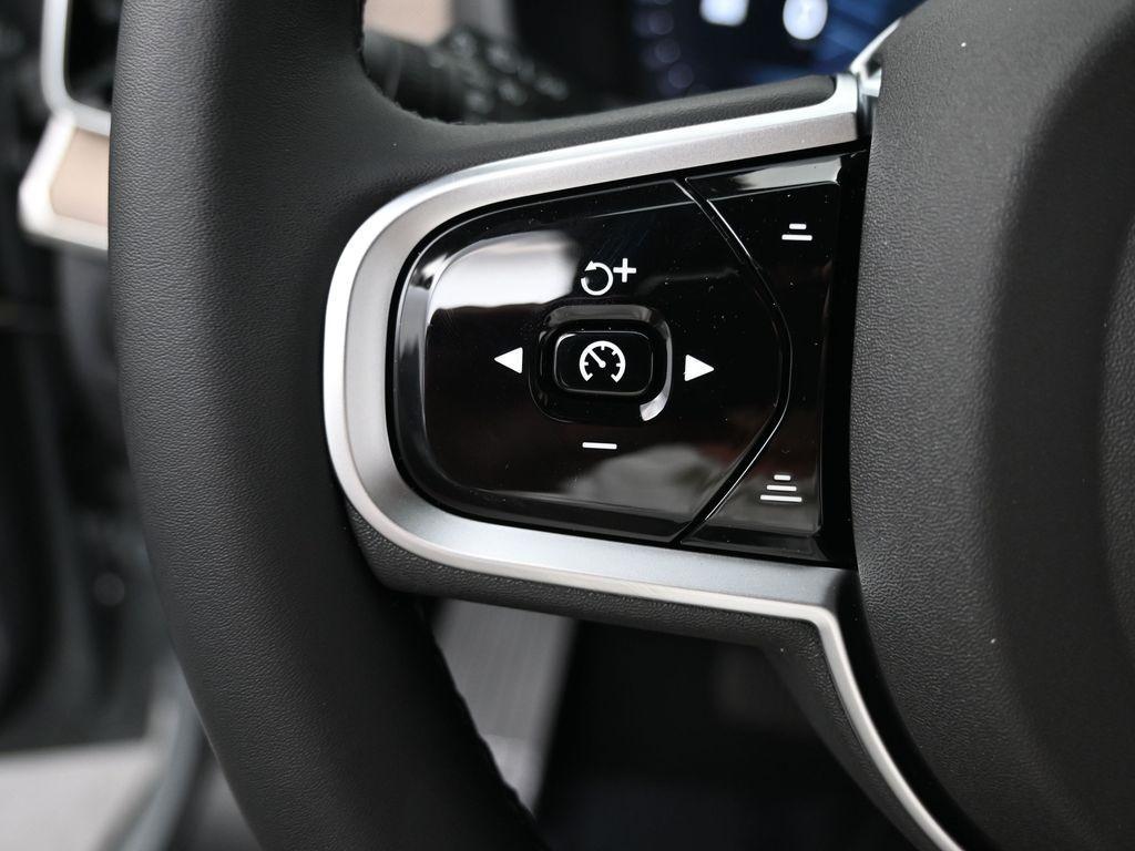 new 2026 Volvo XC90 car, priced at $71,825