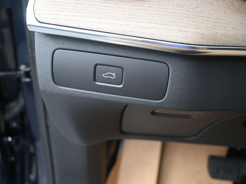 new 2026 Volvo XC90 car, priced at $63,340