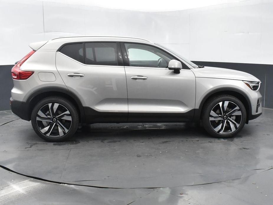new 2024 Volvo XC40 car, priced at $50,845