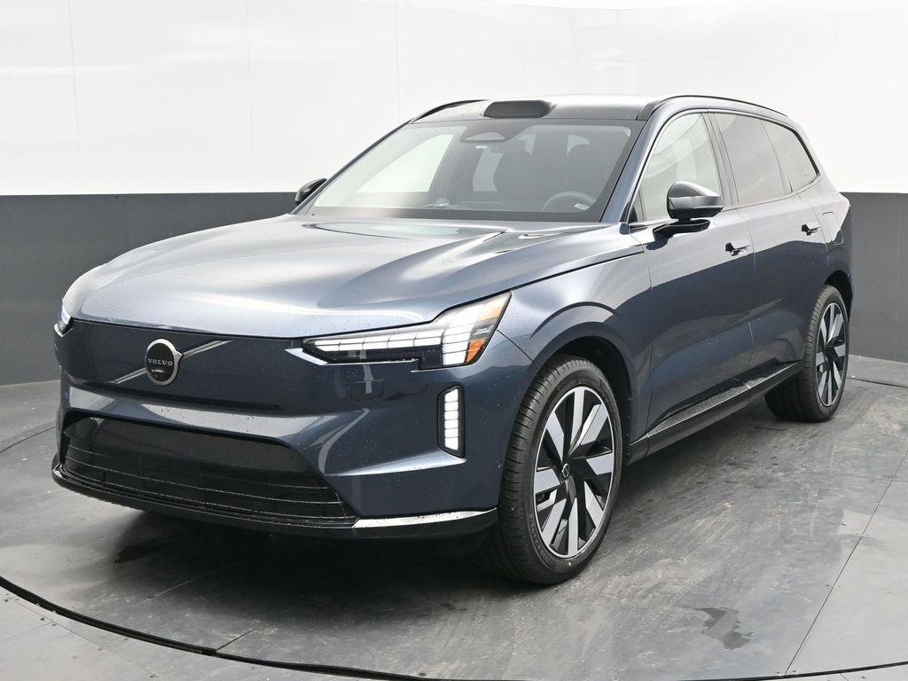 new 2025 Volvo EX90 car, priced at $93,840