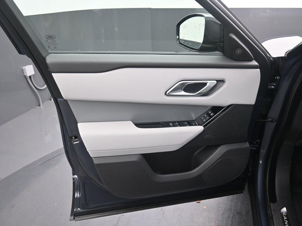 used 2025 Land Rover Range Rover Velar car