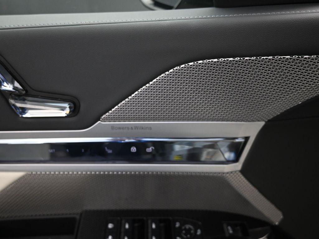 used 2023 BMW 760 car, priced at $75,998