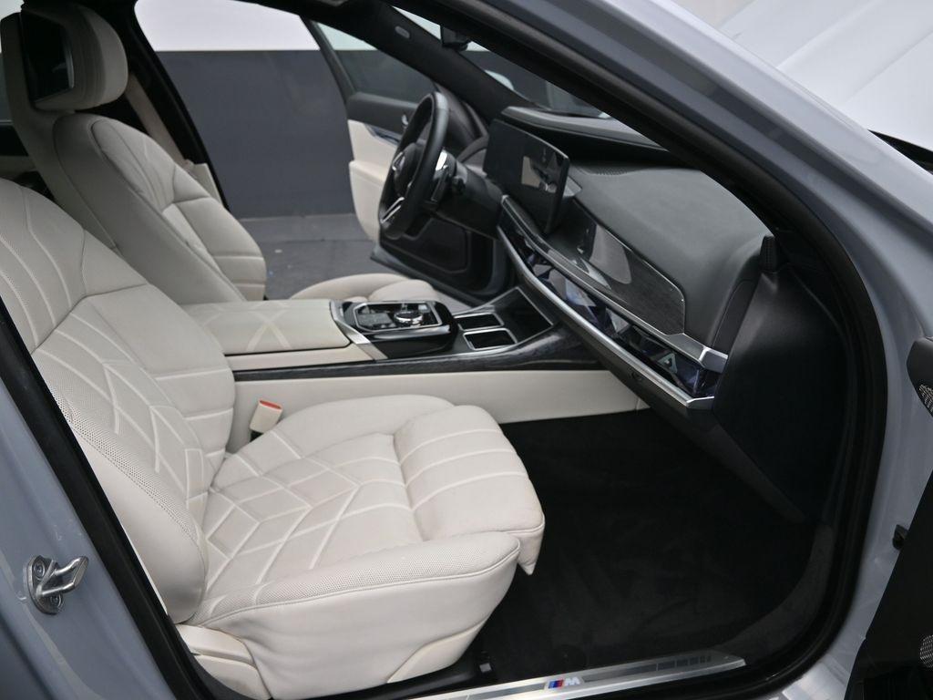 used 2023 BMW 760 car, priced at $75,998