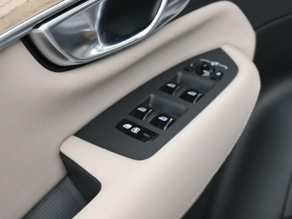 new 2026 Volvo XC90 car, priced at $76,075