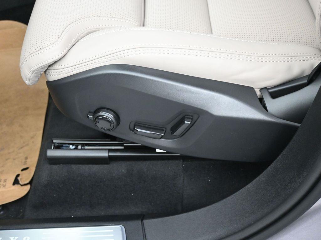 new 2026 Volvo XC90 car, priced at $76,075