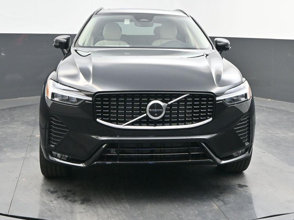 new 2025 Volvo XC60 car, priced at $54,610