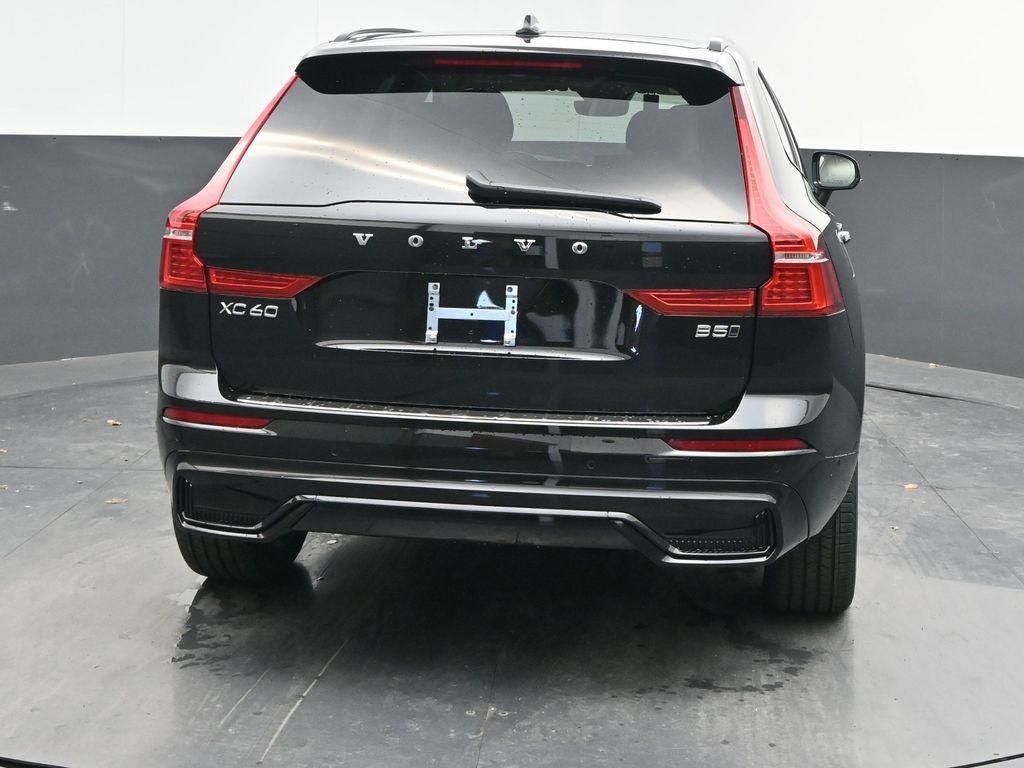 new 2025 Volvo XC60 car, priced at $54,610