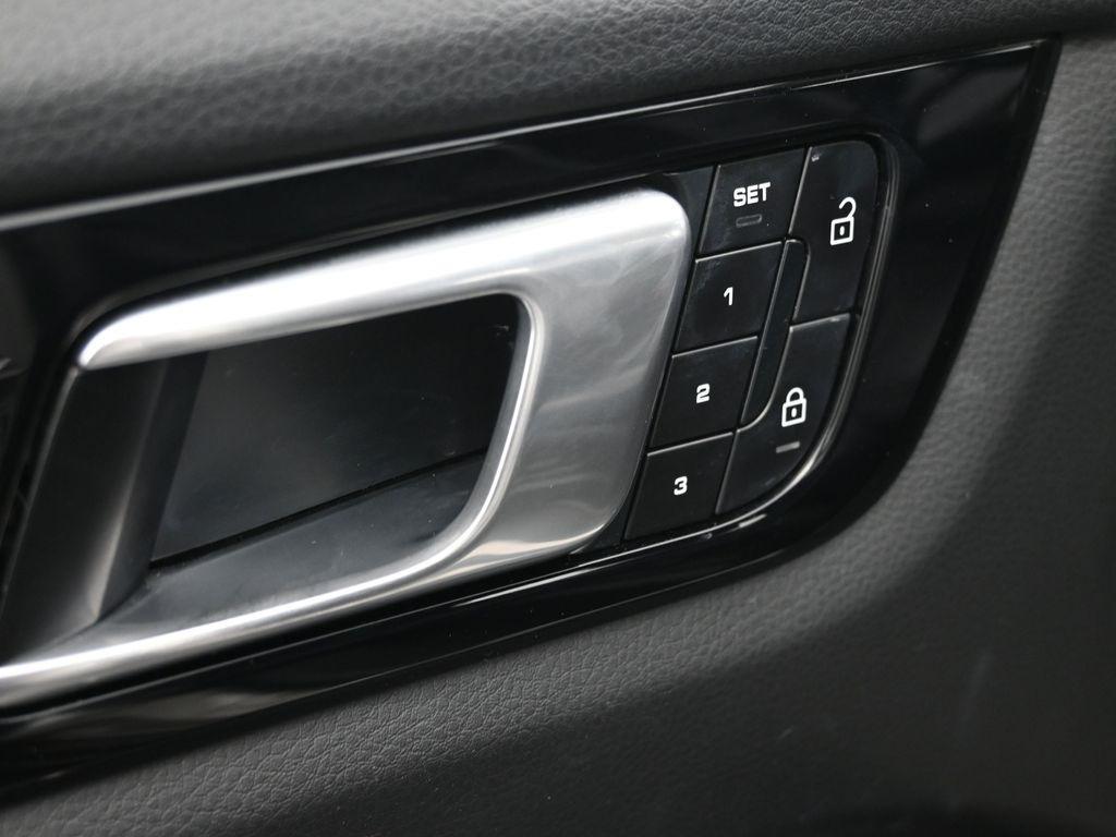 used 2022 Porsche Cayenne car, priced at $49,998