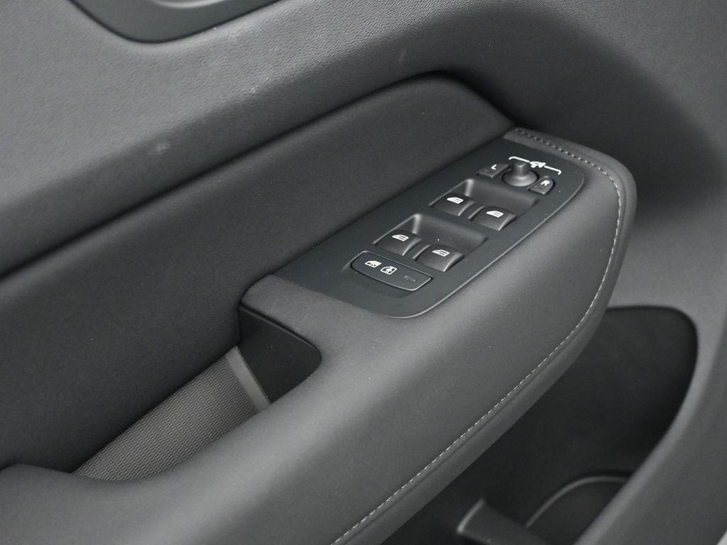 new 2026 Volvo XC60 car, priced at $64,315