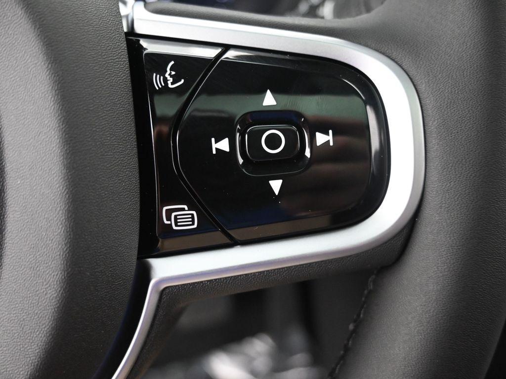 new 2026 Volvo XC60 car, priced at $64,315