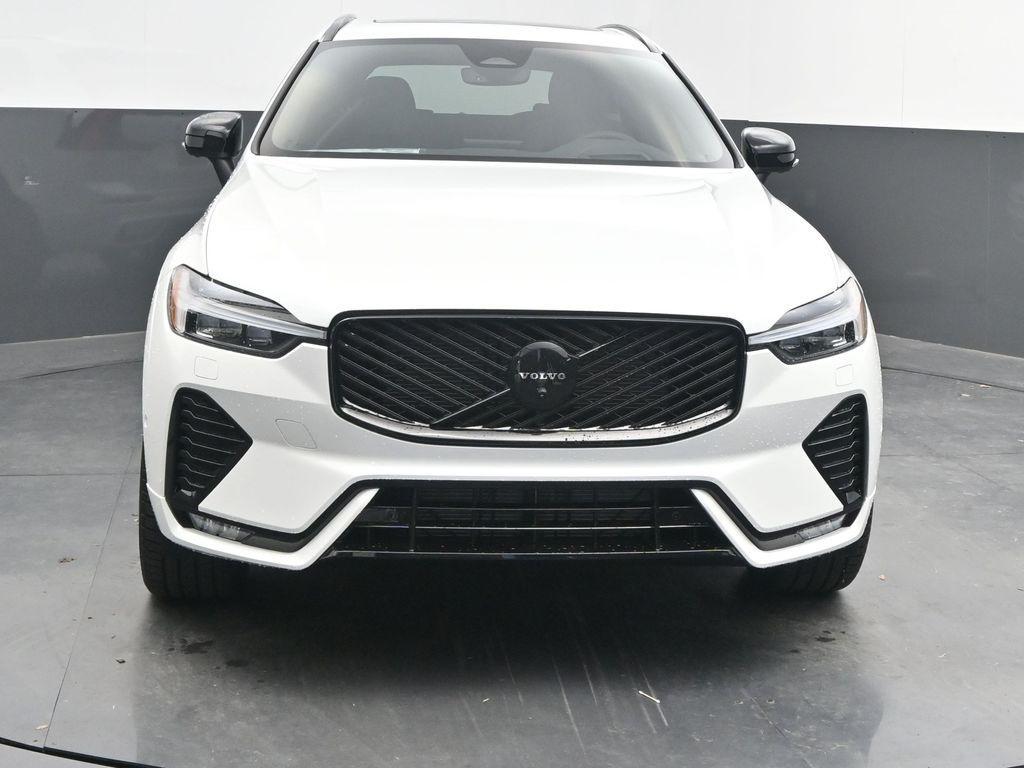 new 2026 Volvo XC60 car, priced at $64,315