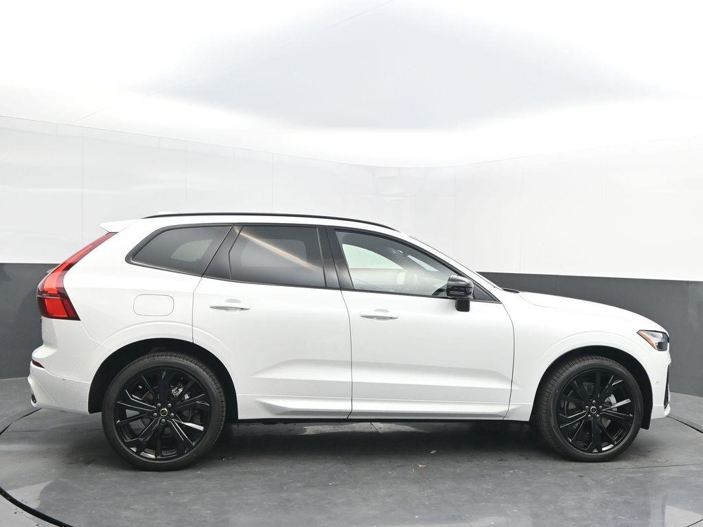 new 2026 Volvo XC60 car, priced at $64,315