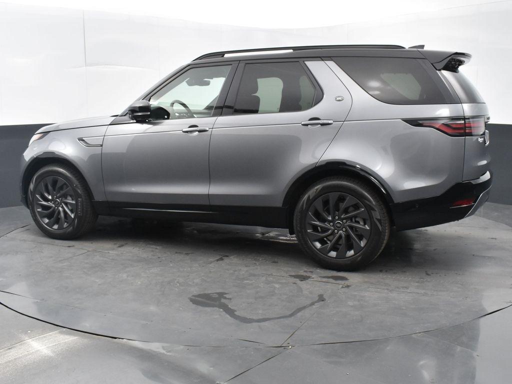 used 2024 Land Rover Discovery car, priced at $59,998