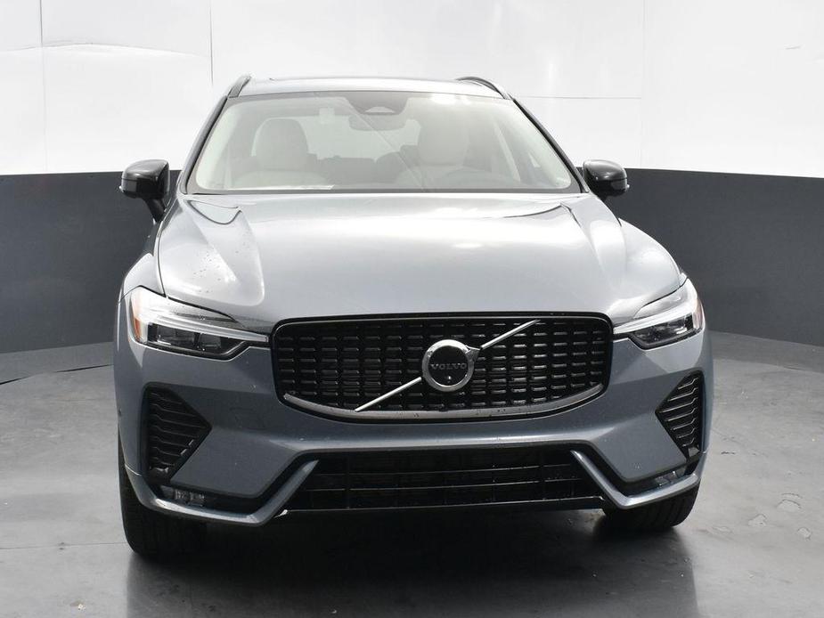 new 2024 Volvo XC60 car, priced at $51,595