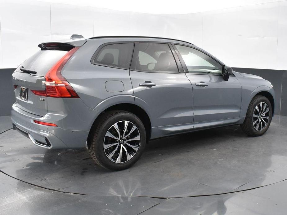 new 2024 Volvo XC60 car, priced at $51,595