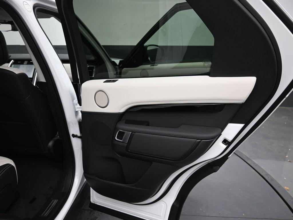 new 2025 Land Rover Discovery car, priced at $65,153