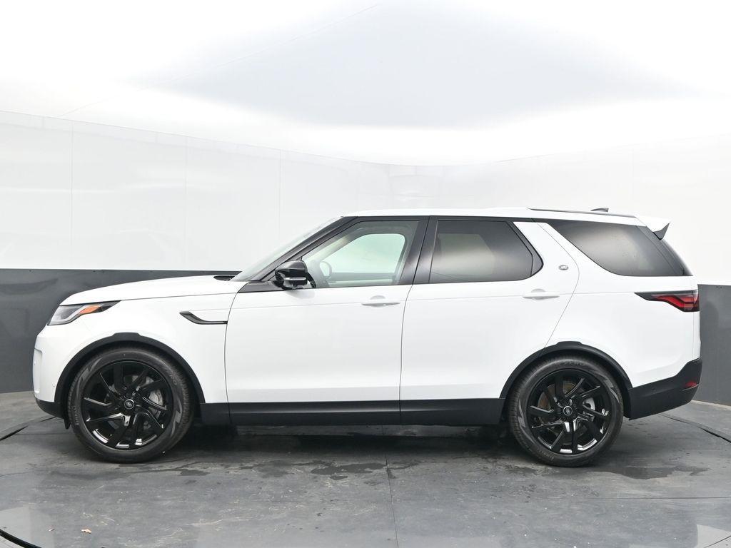 new 2025 Land Rover Discovery car, priced at $65,153