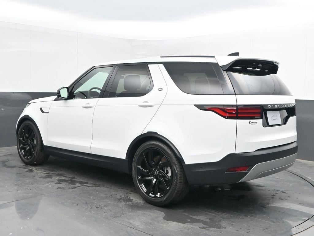 new 2025 Land Rover Discovery car, priced at $65,153