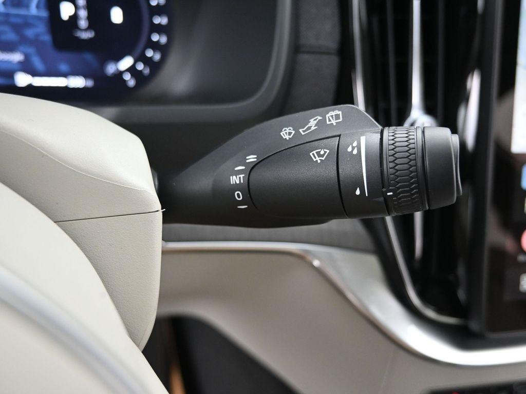 new 2026 Volvo XC90 car, priced at $75,155