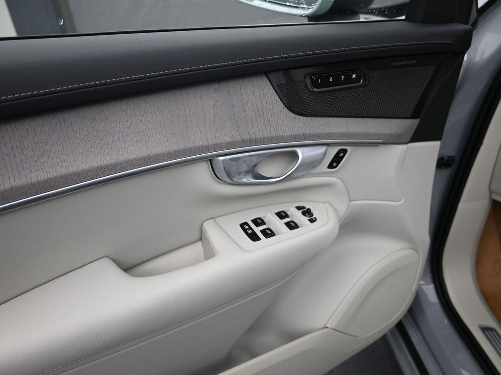 new 2026 Volvo XC90 car, priced at $75,155