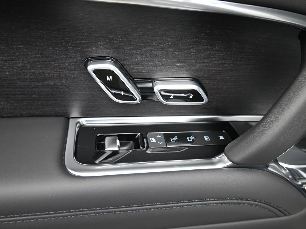 new 2025 Land Rover Range Rover car, priced at $165,205