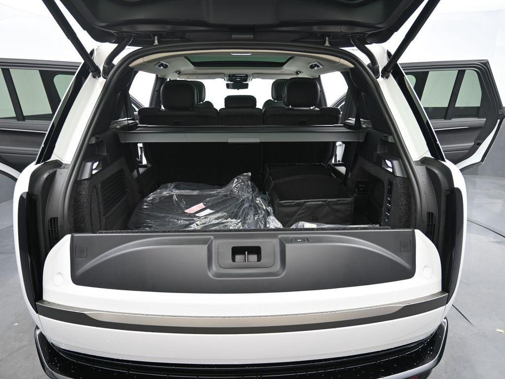 new 2025 Land Rover Range Rover car, priced at $165,205