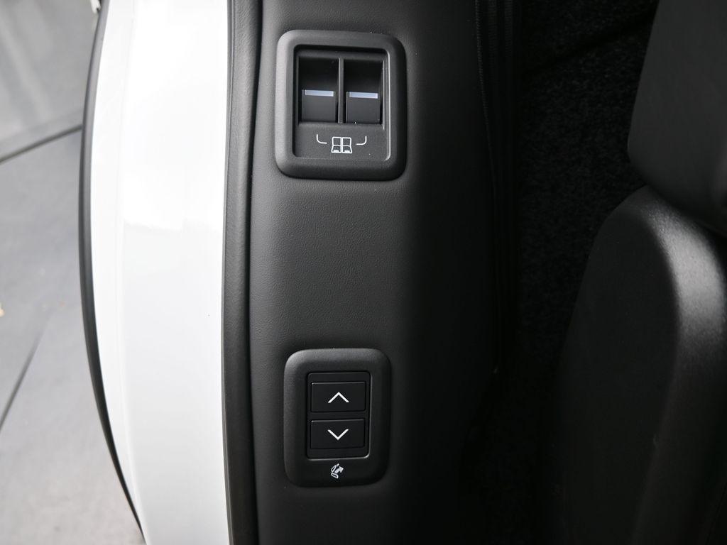 new 2025 Land Rover Range Rover car, priced at $165,205