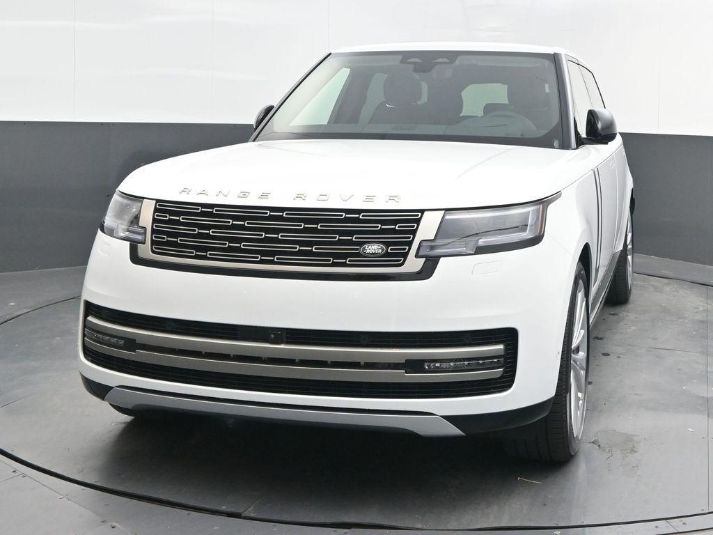 new 2025 Land Rover Range Rover car, priced at $165,205