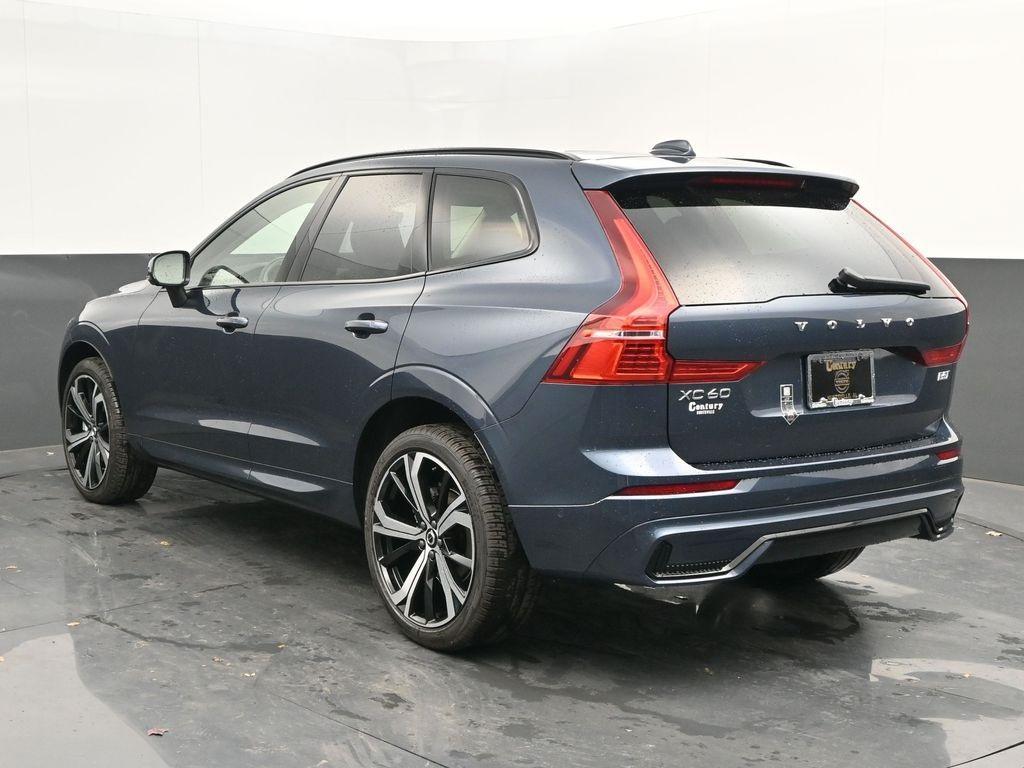 new 2025 Volvo XC60 car, priced at $59,095