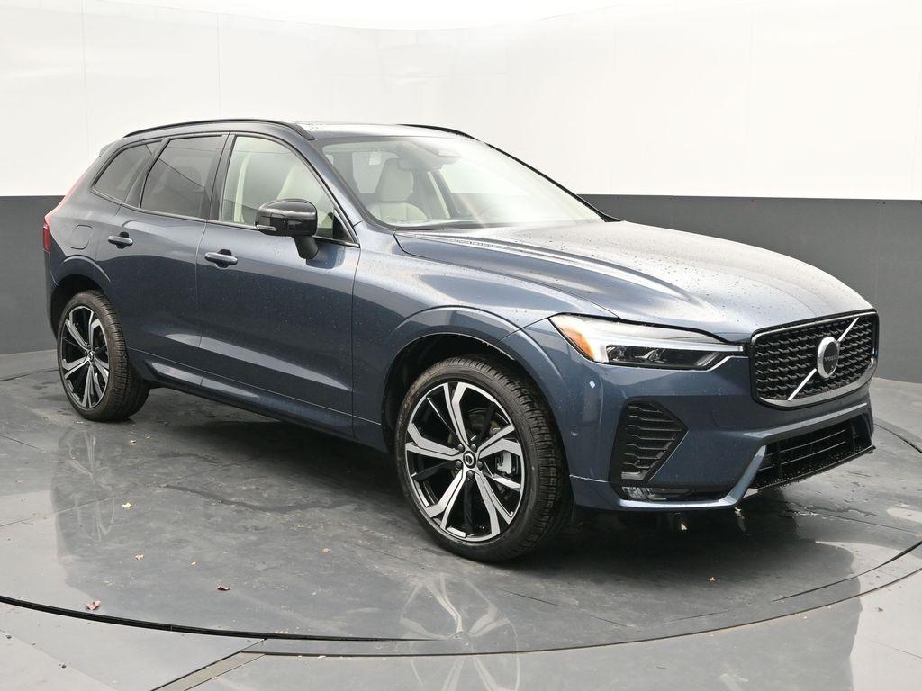 new 2025 Volvo XC60 car, priced at $59,095