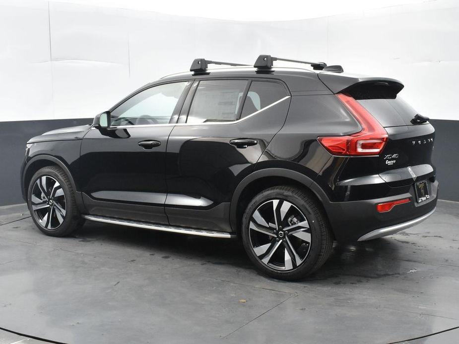 new 2024 Volvo XC40 car, priced at $52,055