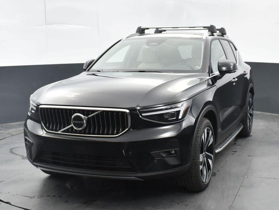 new 2024 Volvo XC40 car, priced at $50,555