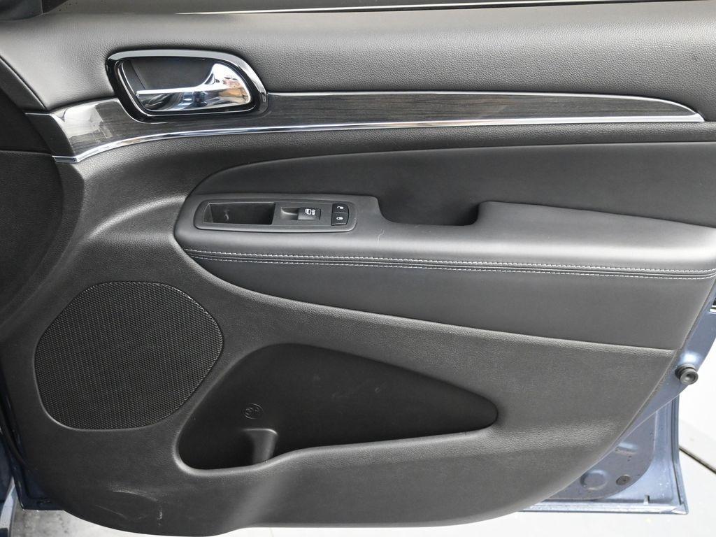 used 2019 Jeep Grand Cherokee car, priced at $18,998