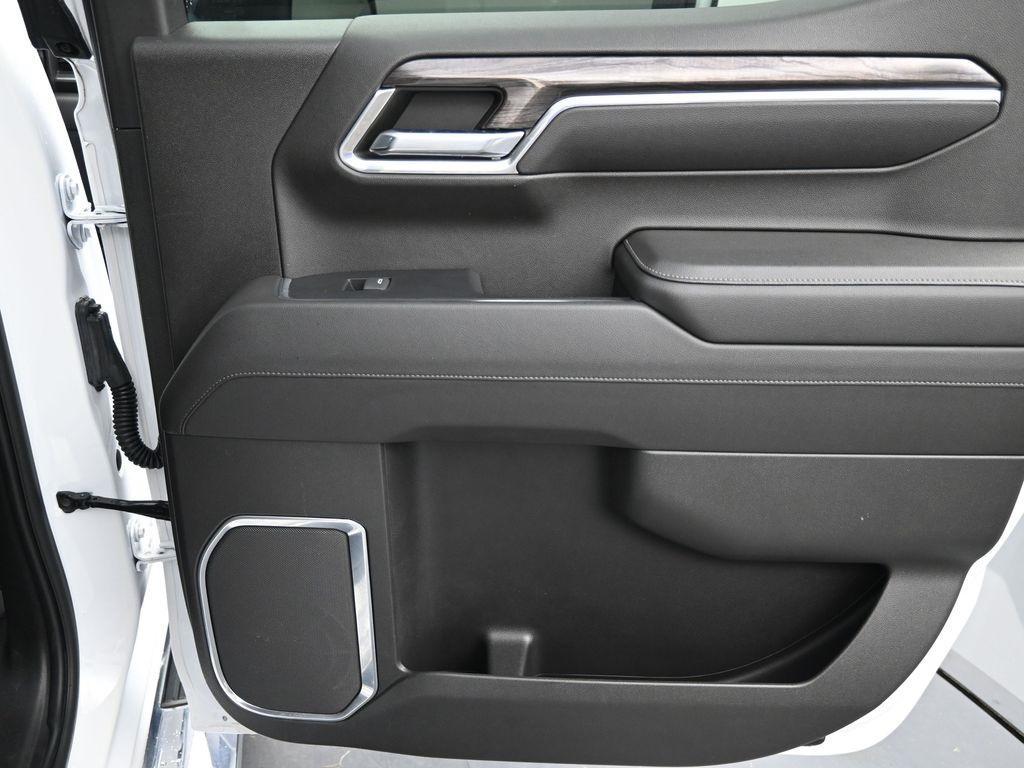used 2022 Chevrolet Silverado 1500 car, priced at $48,998