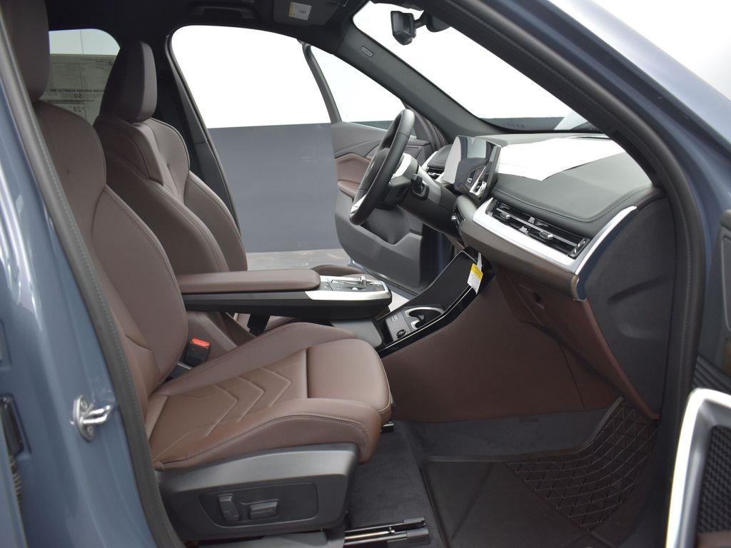 new 2025 BMW X1 car, priced at $47,515