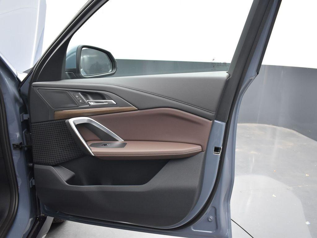 new 2025 BMW X1 car, priced at $47,515