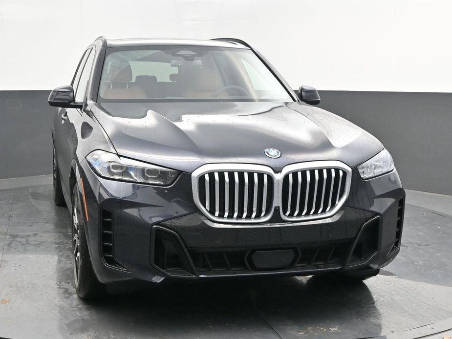 new 2025 BMW X5 PHEV car, priced at $81,940