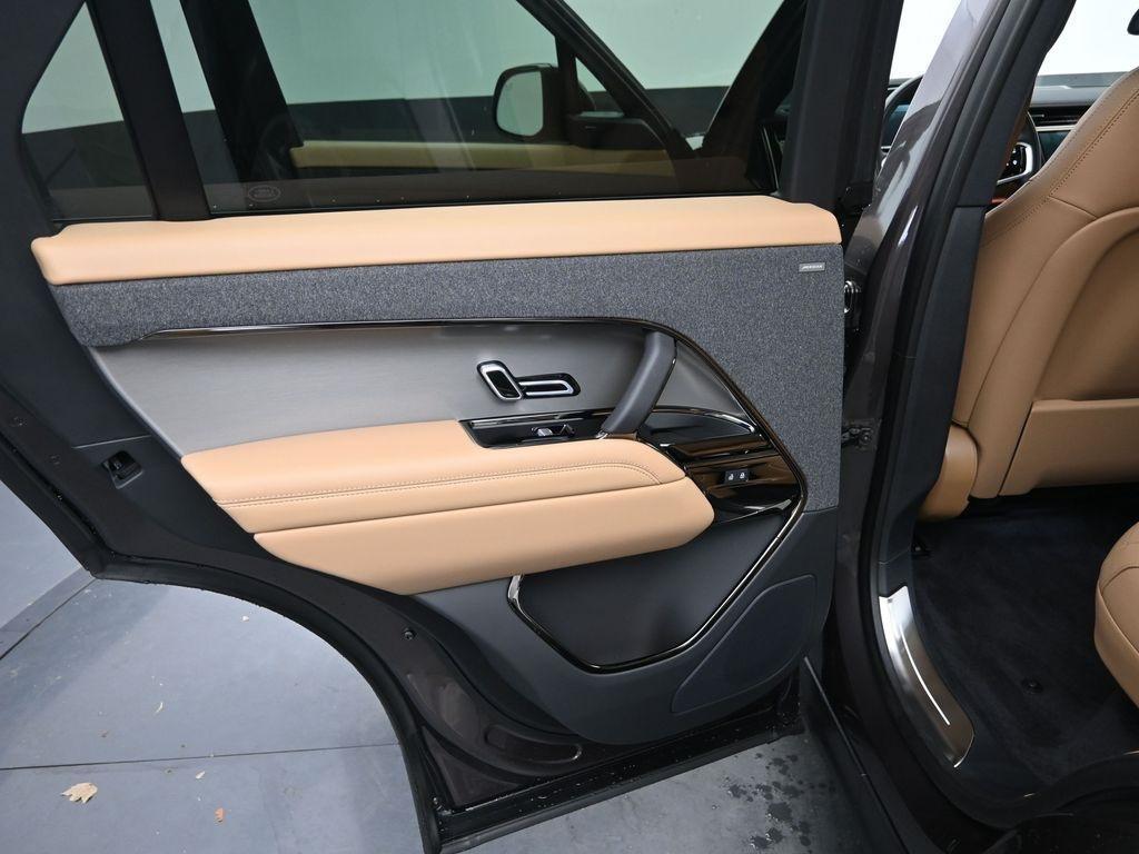 new 2025 Land Rover Range Rover Sport car, priced at $92,845