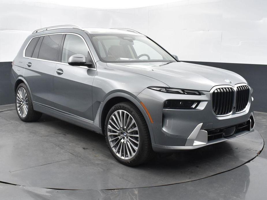 new 2025 BMW X7 car, priced at $93,150