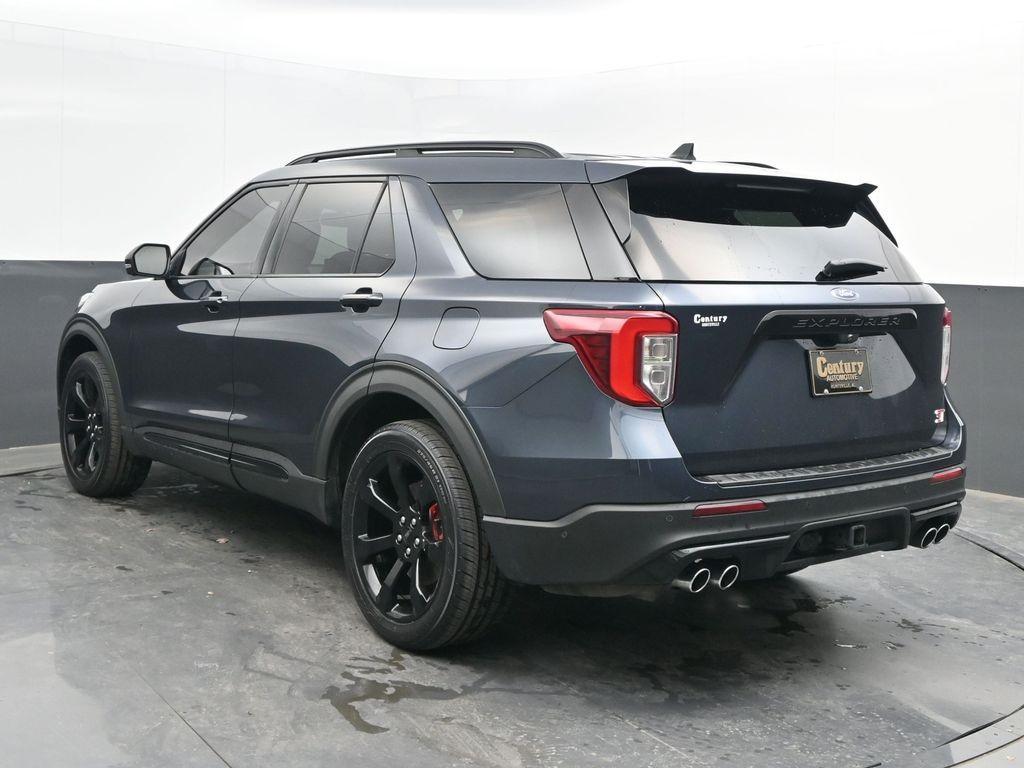 used 2022 Ford Explorer car, priced at $35,998