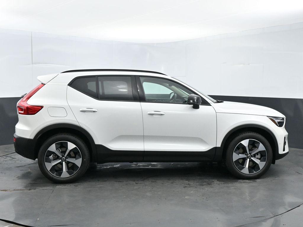 new 2025 Volvo XC40 car, priced at $48,315