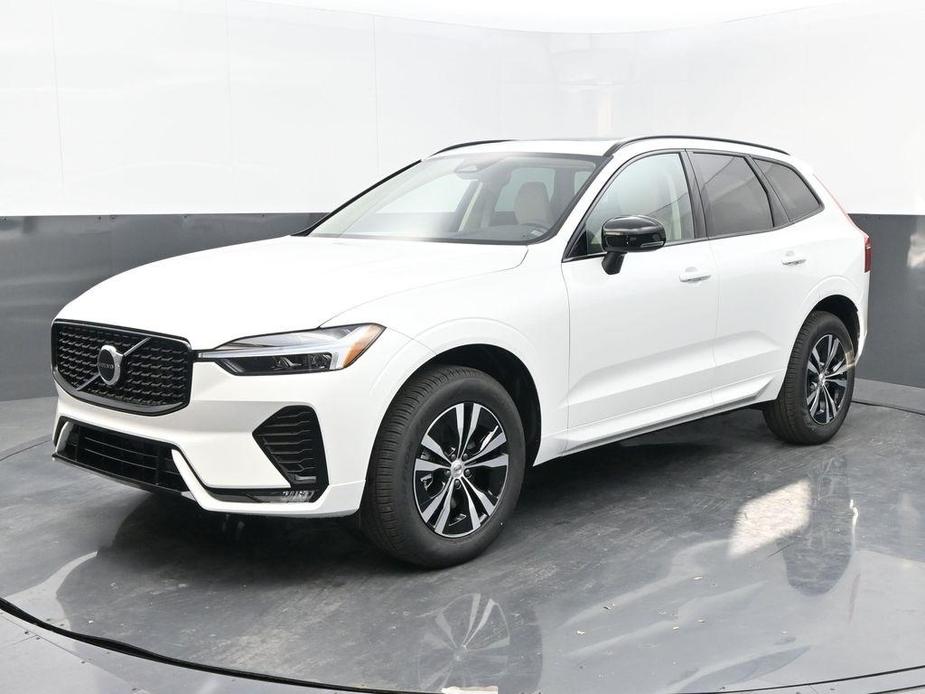 new 2025 Volvo XC60 car, priced at $48,345