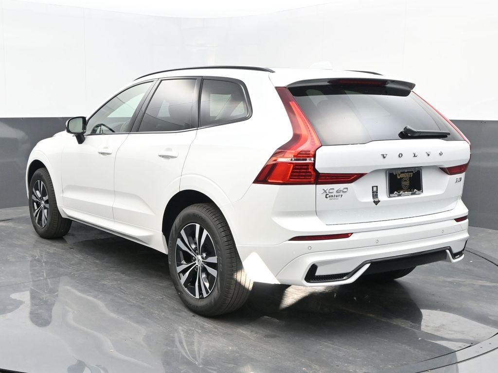 new 2025 Volvo XC60 car, priced at $48,345