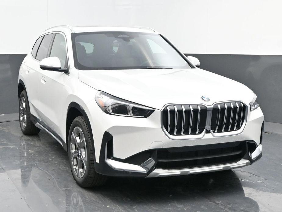 new 2025 BMW X1 car, priced at $47,515